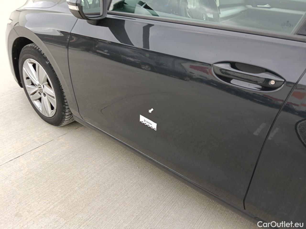  Volkswagen  Golf  Life 1.0 TSI #2