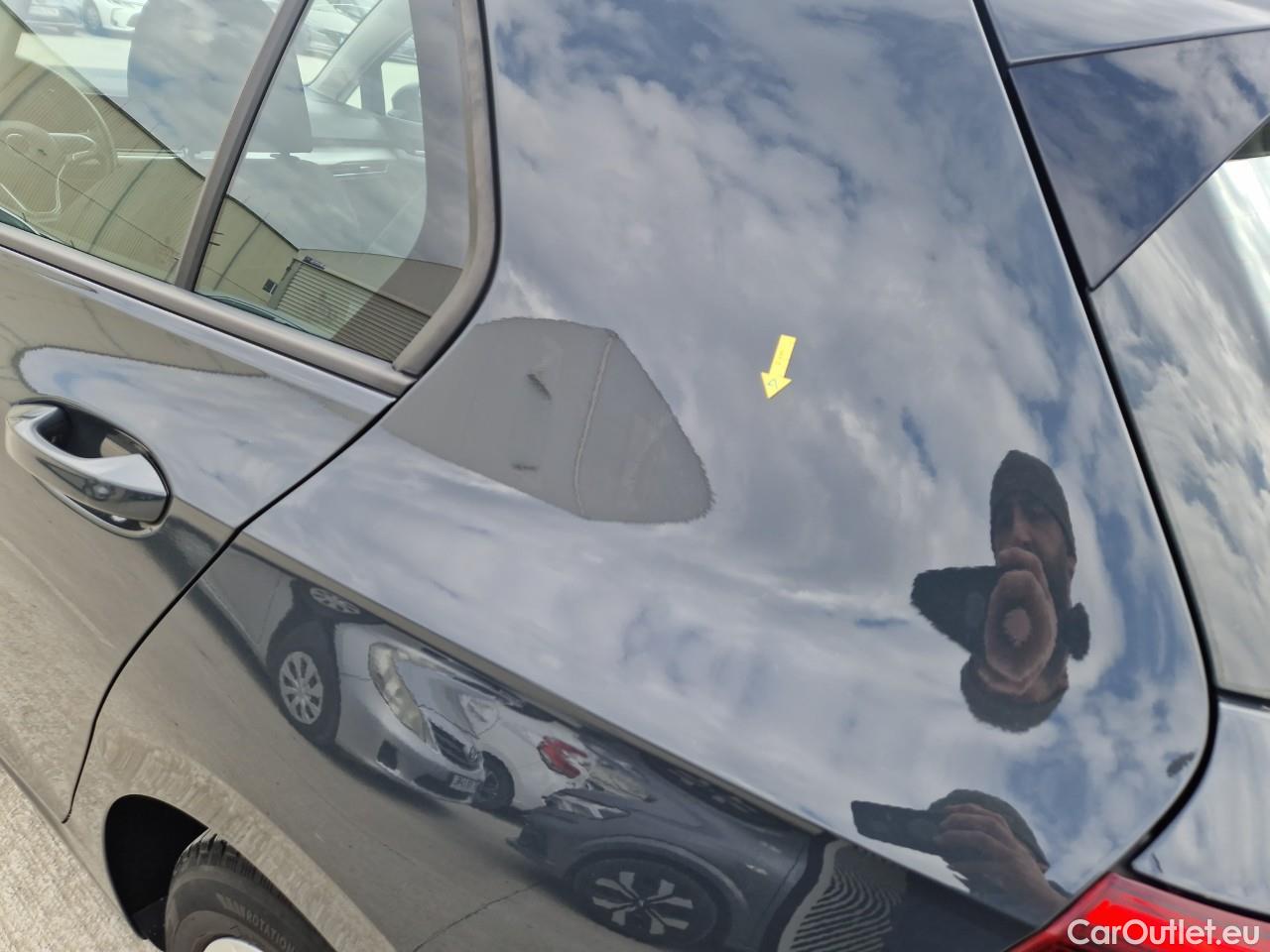  Volkswagen  Golf  Life 1.0 TSI #21