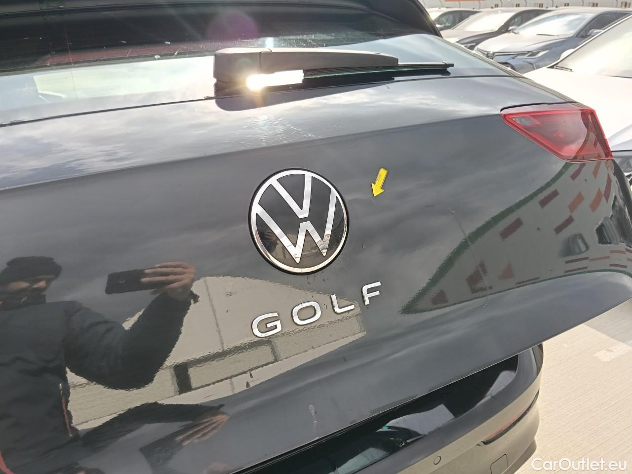  Volkswagen  Golf  Life 1.0 TSI #17