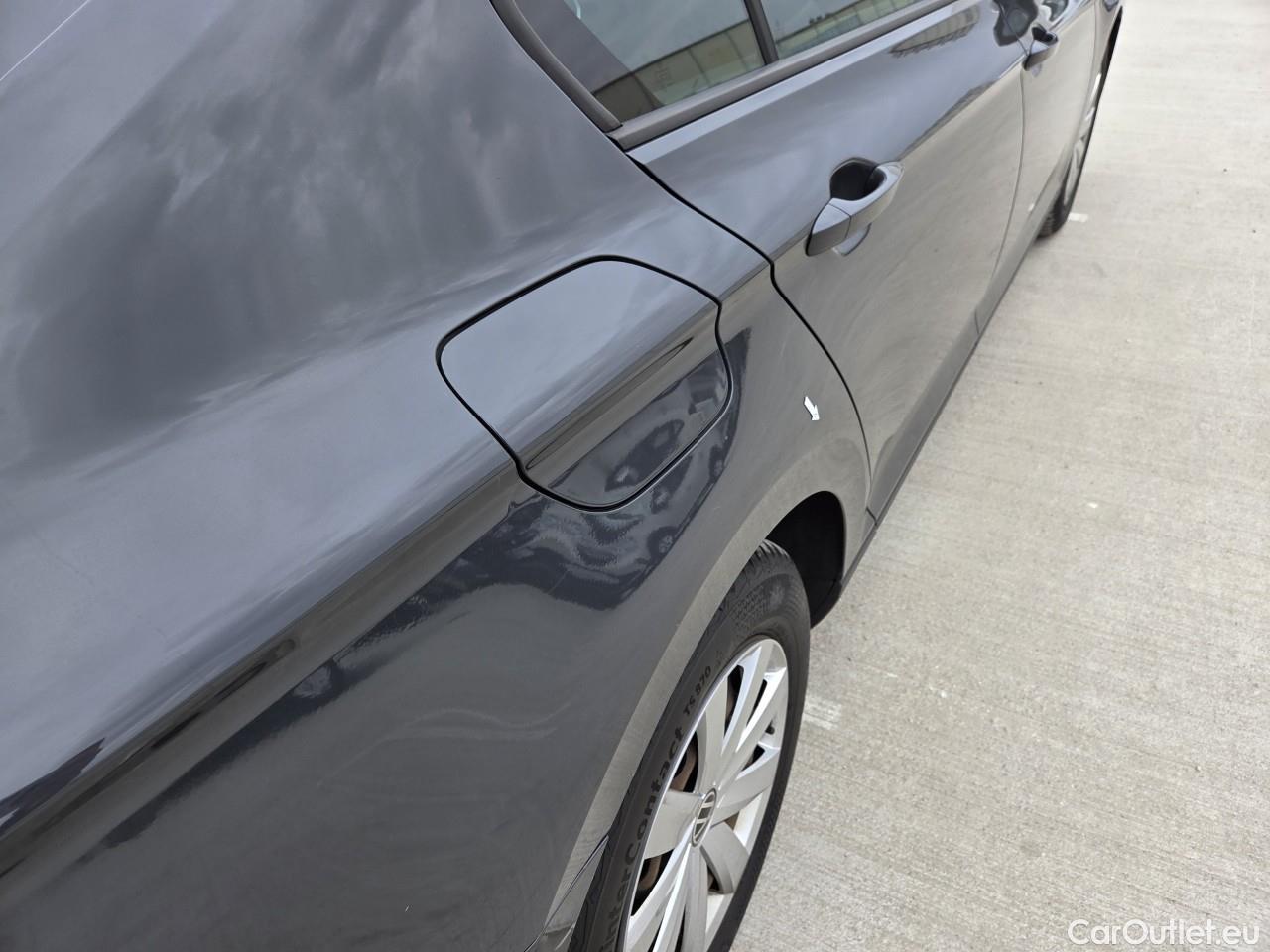  Volkswagen  Passat Advance 1.5 TSI ACT DSG 150 CP #28