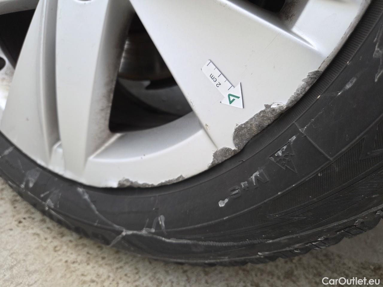  Volkswagen  Golf  2.0 TDI 116HP DSG Life Variant #17