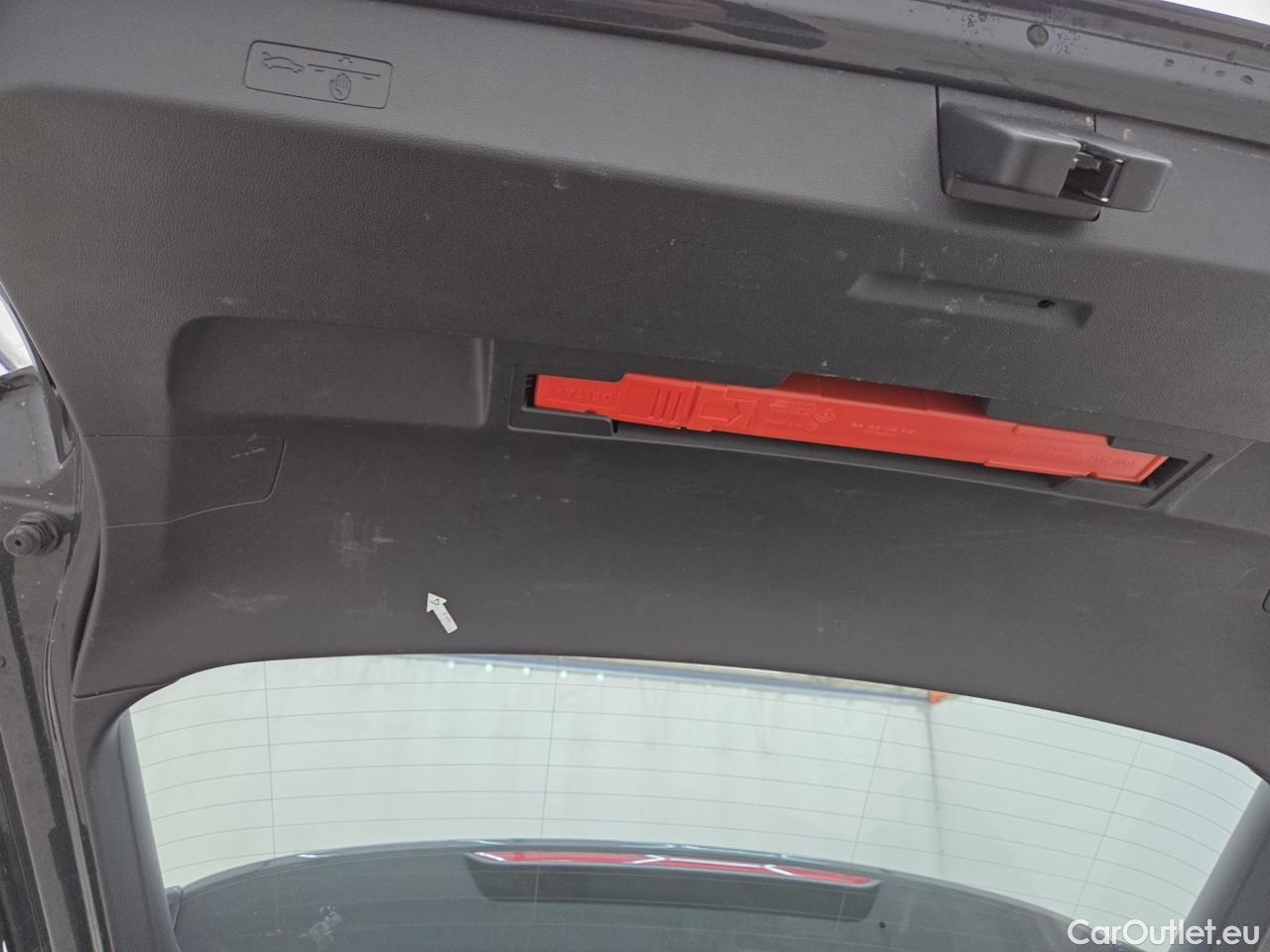  Volkswagen  Golf  2.0 TDI 116HP DSG Life Variant #35