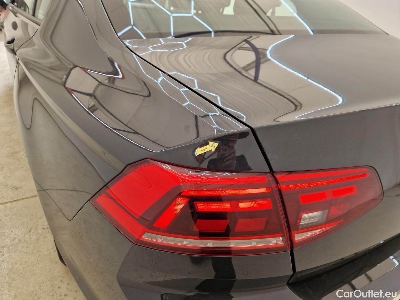  Volkswagen  Passat Advance 1.5 TSI ACT 150 CP #46