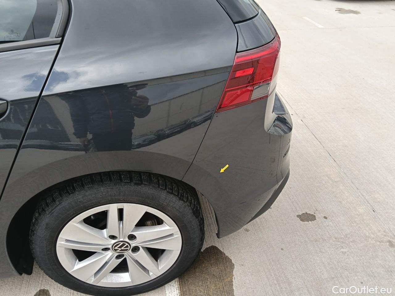  Volkswagen  Golf  Life 1.0 TSI #14