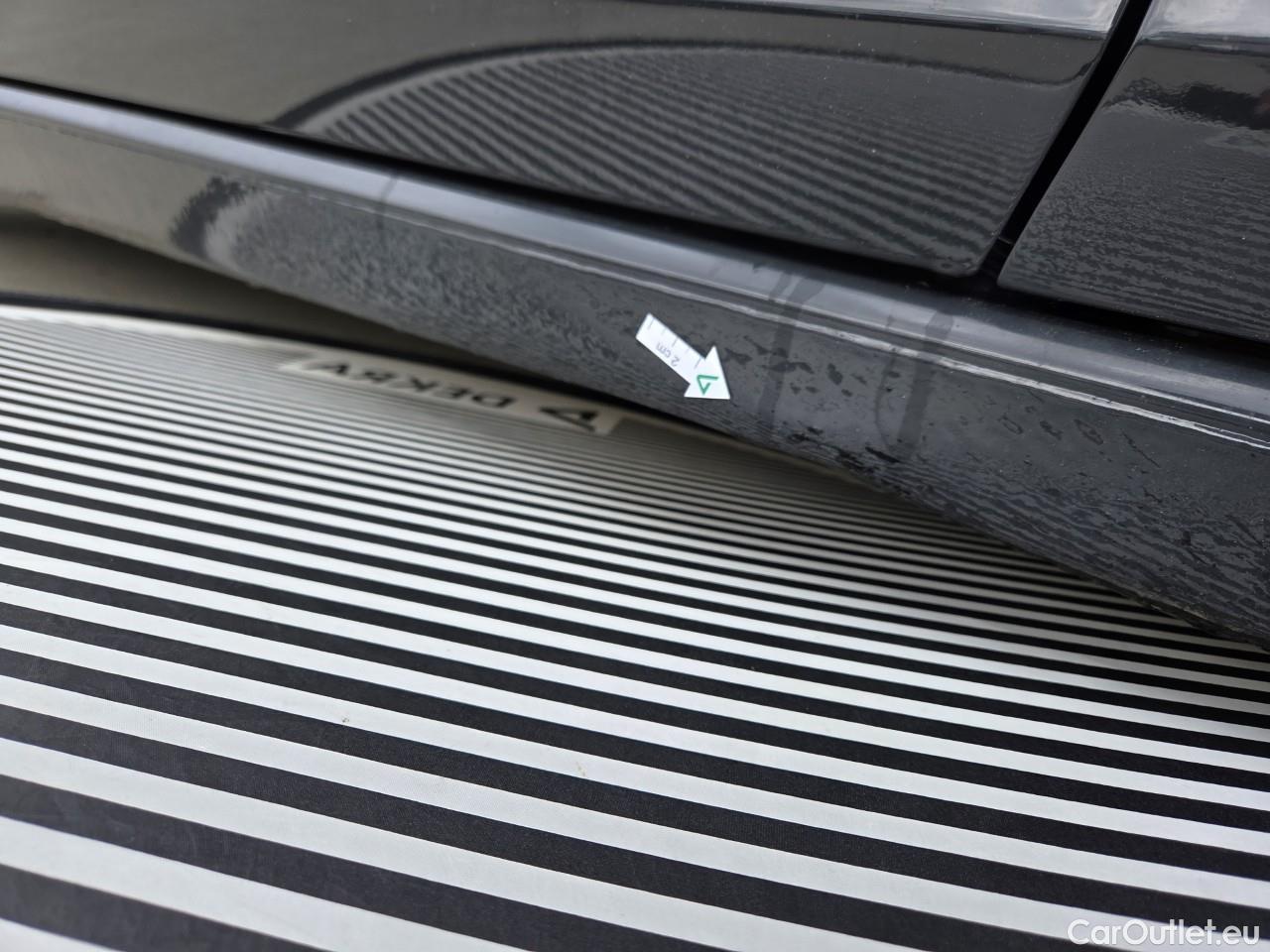  Volkswagen  Golf  Life 1.0 TSI #30