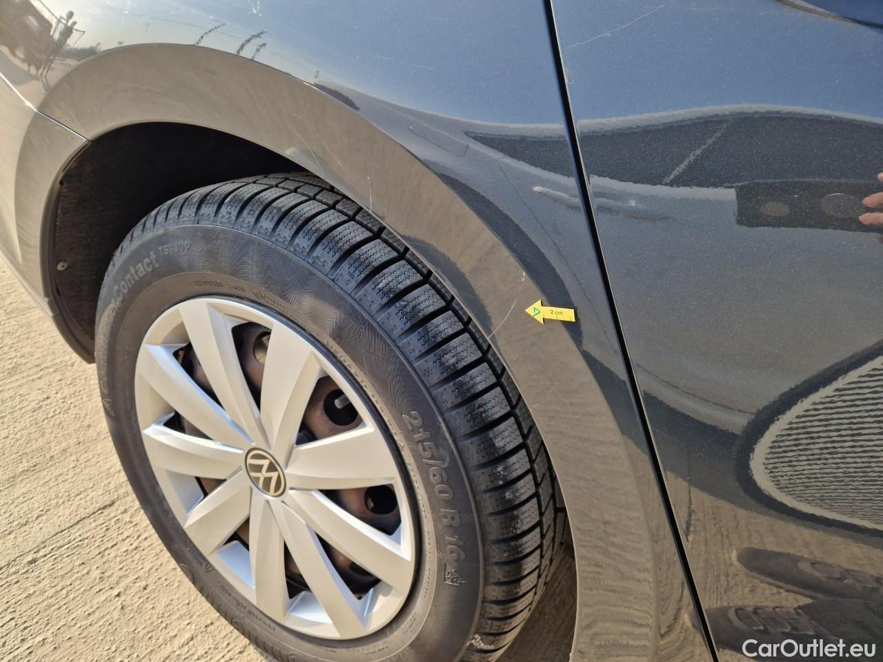  Volkswagen  Passat Advance 1.5 TSI ACT 150 CP #28