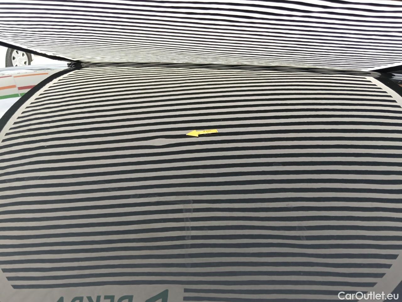  Volkswagen  Golf  Life 1.0 TSI #21