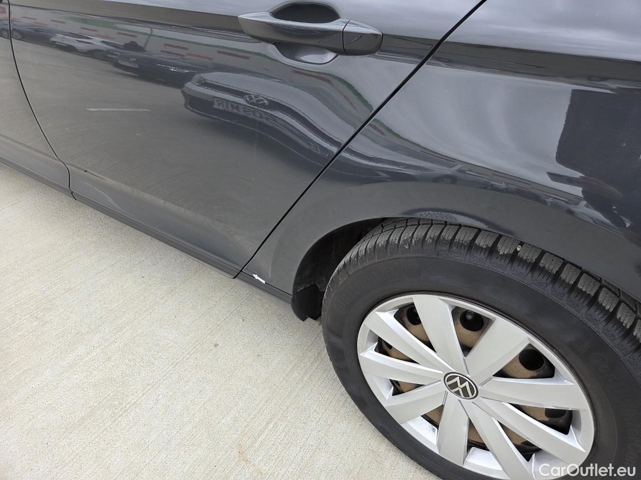  Volkswagen  Passat Advance 1.5 TSI ACT 150 CP #28