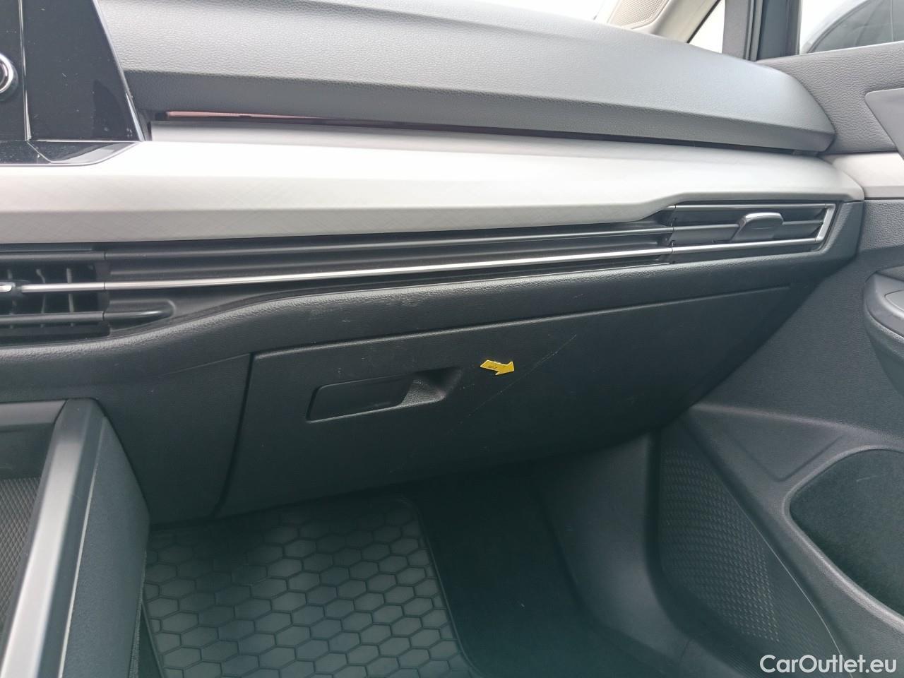  Volkswagen  Golf  Life 1.0 TSI #5