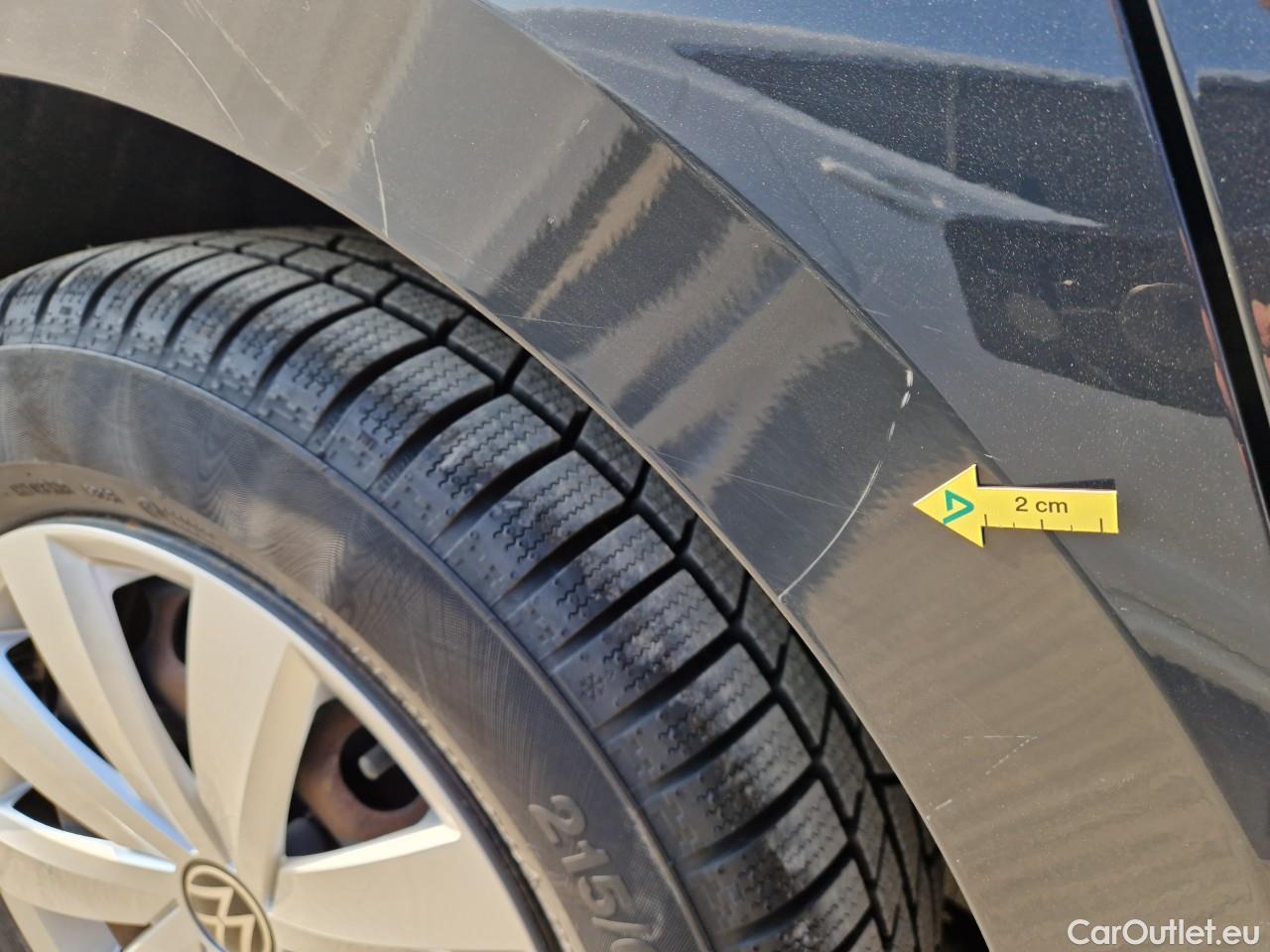  Volkswagen  Passat Advance 1.5 TSI ACT 150 CP #27