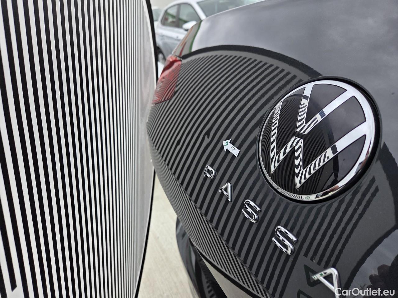  Volkswagen  Passat Advance 1.5 TSI ACT 150 CP #25