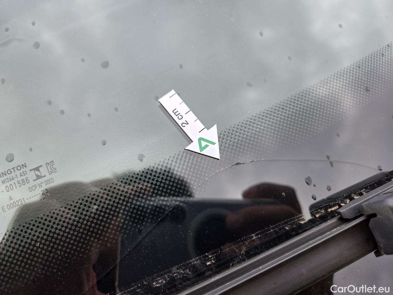  Volkswagen  Golf  Life 1.0 TSI #18