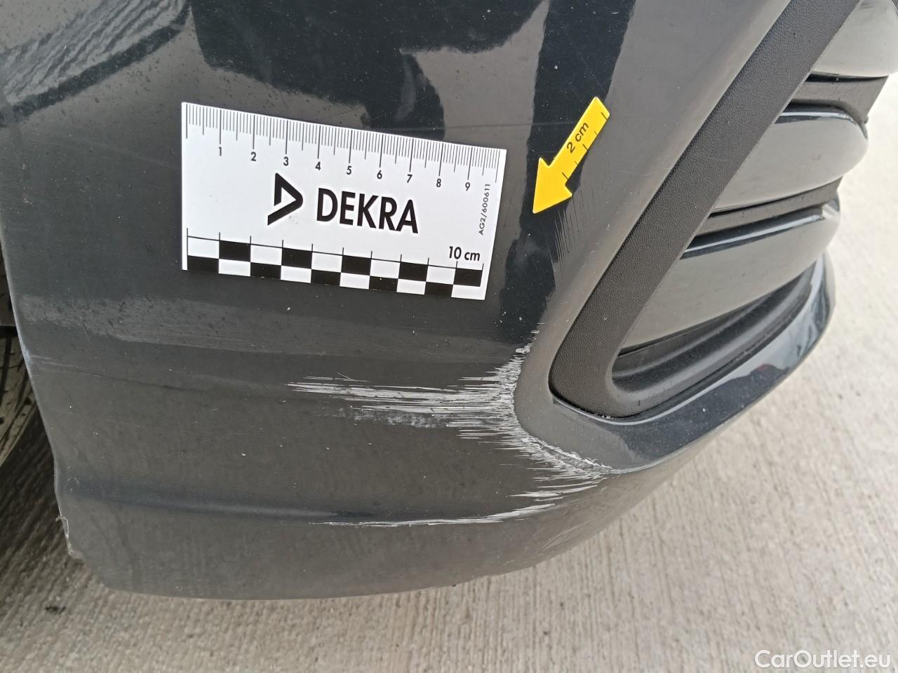  Volkswagen  Golf  Life 1.0 TSI #4