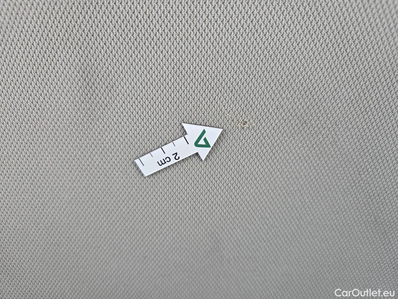  Volkswagen  Golf  Life 1.0 TSI #73