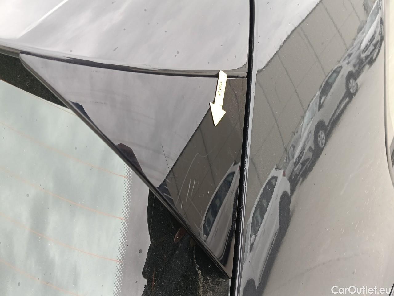  Volkswagen  Golf  Life 1.0 TSI #43