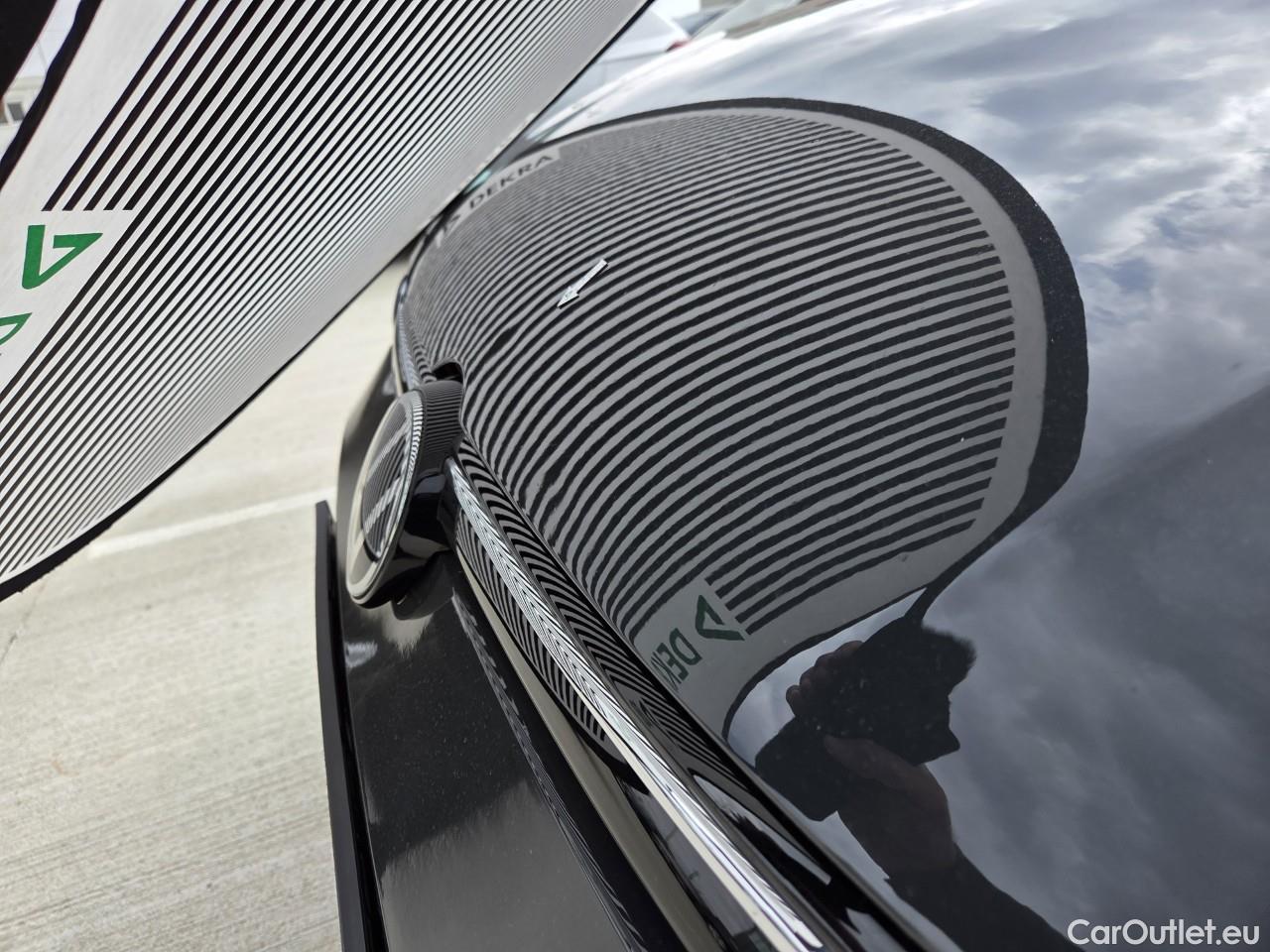  Volkswagen  Golf  Life 1.0 TSI #8