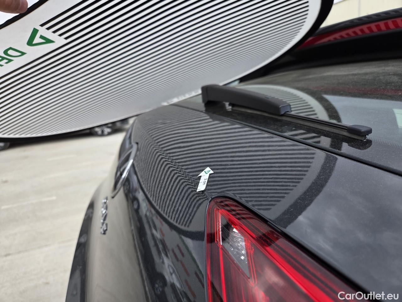  Volkswagen  Golf  Life 1.0 TSI #26