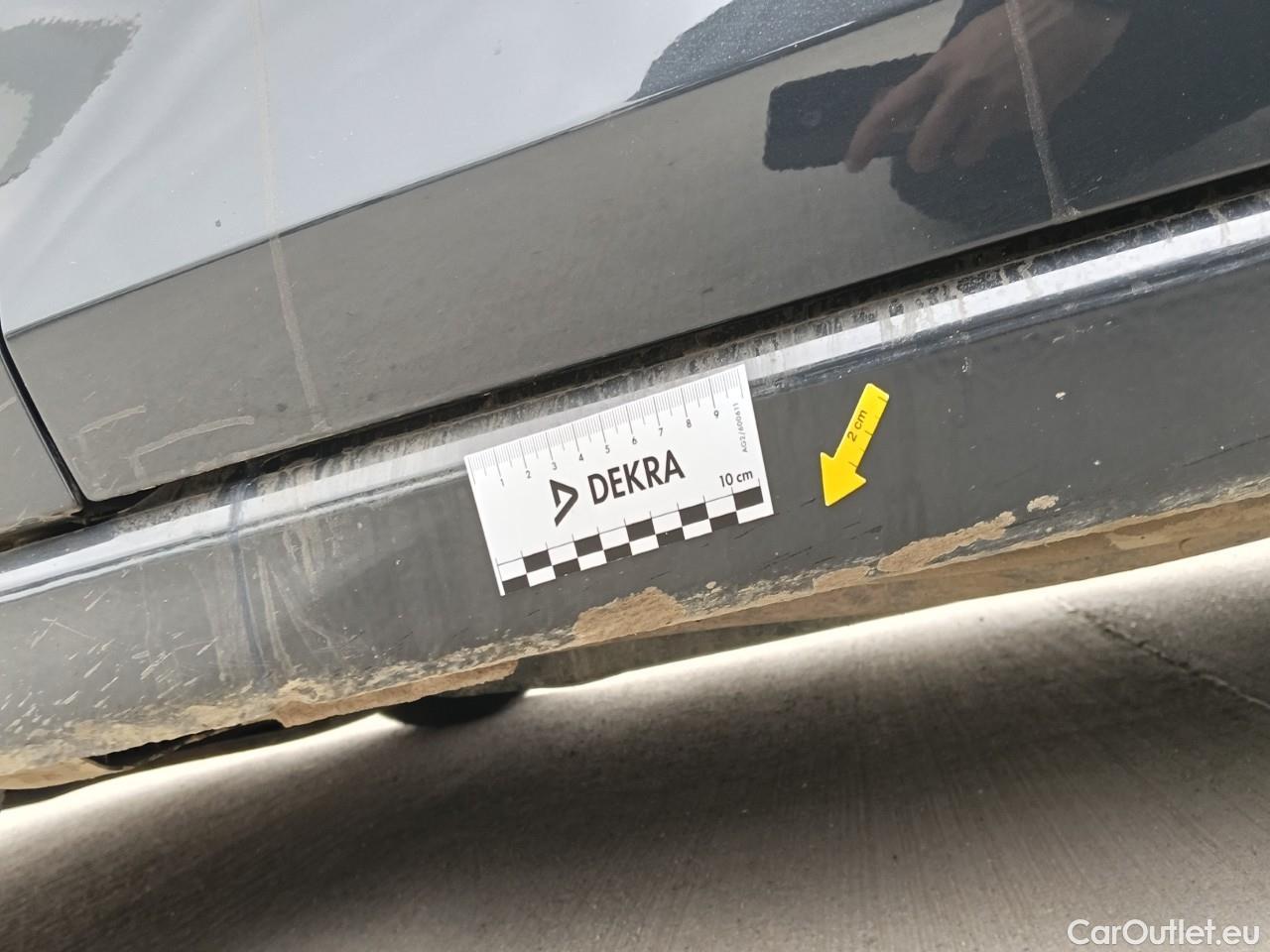  Volkswagen  Golf  Life 1.0 TSI #7