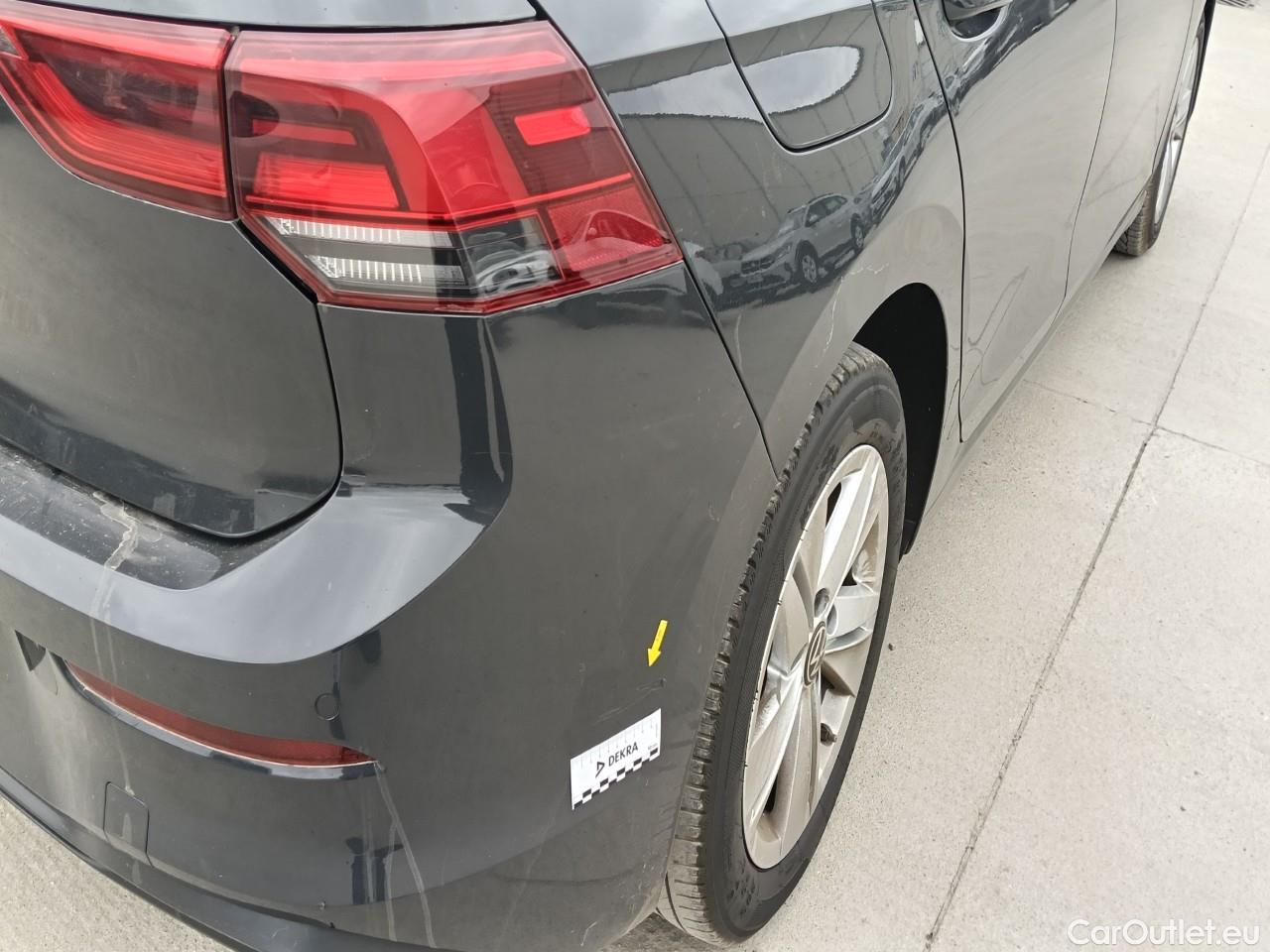  Volkswagen  Golf  Life 1.0 TSI #28