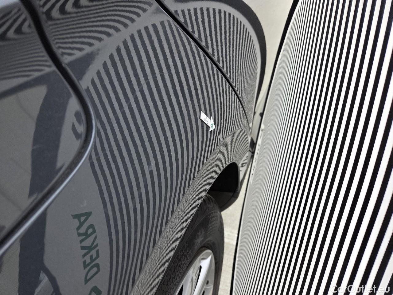  Volkswagen  Passat Advance 1.5 TSI ACT DSG 150 CP #29