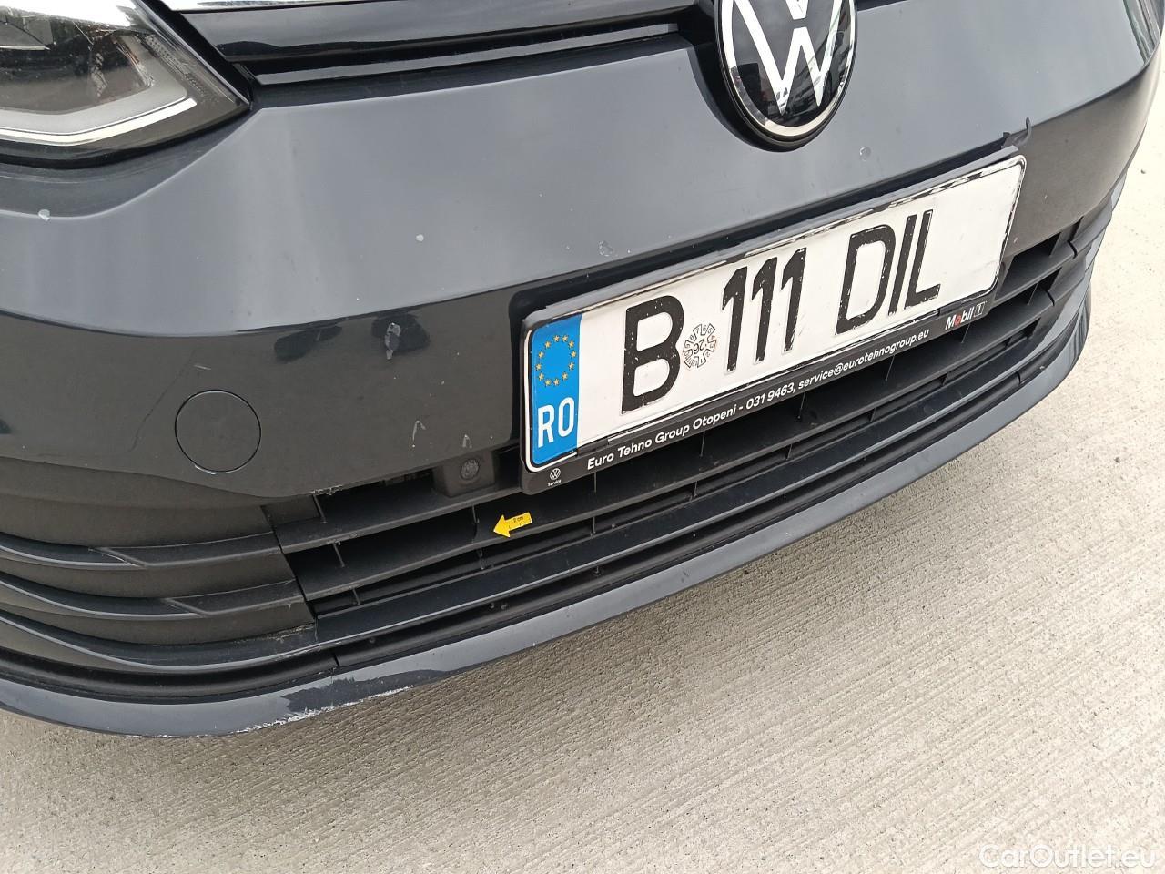  Volkswagen  Golf  Life 1.0 TSI #10