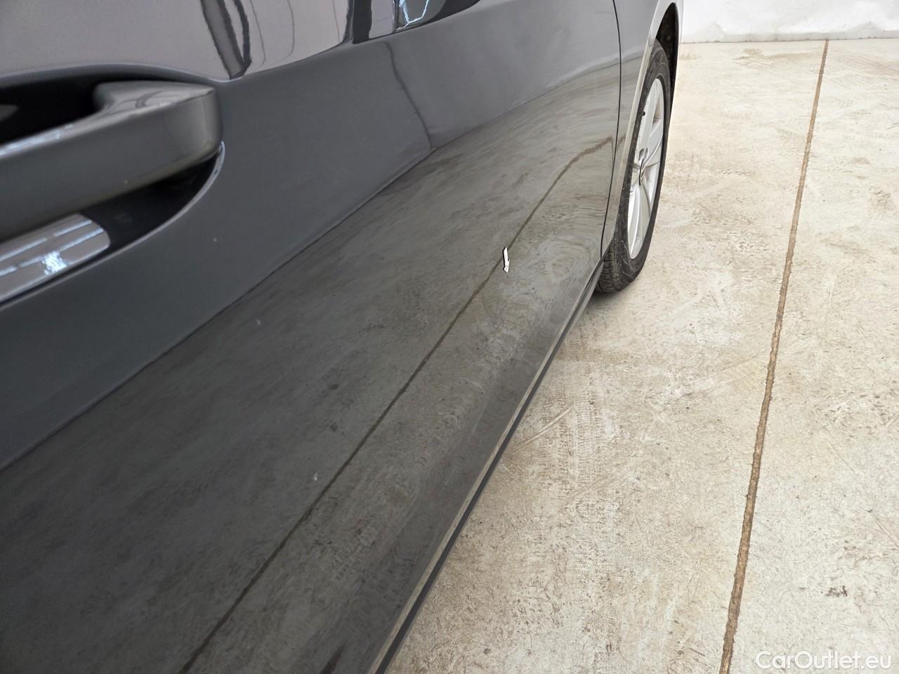  Volkswagen  Golf  2.0 TDI 116HP DSG Life Variant #11