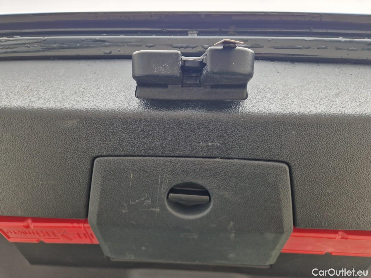  Volkswagen  Polo 1.0 80CP Trendline #58