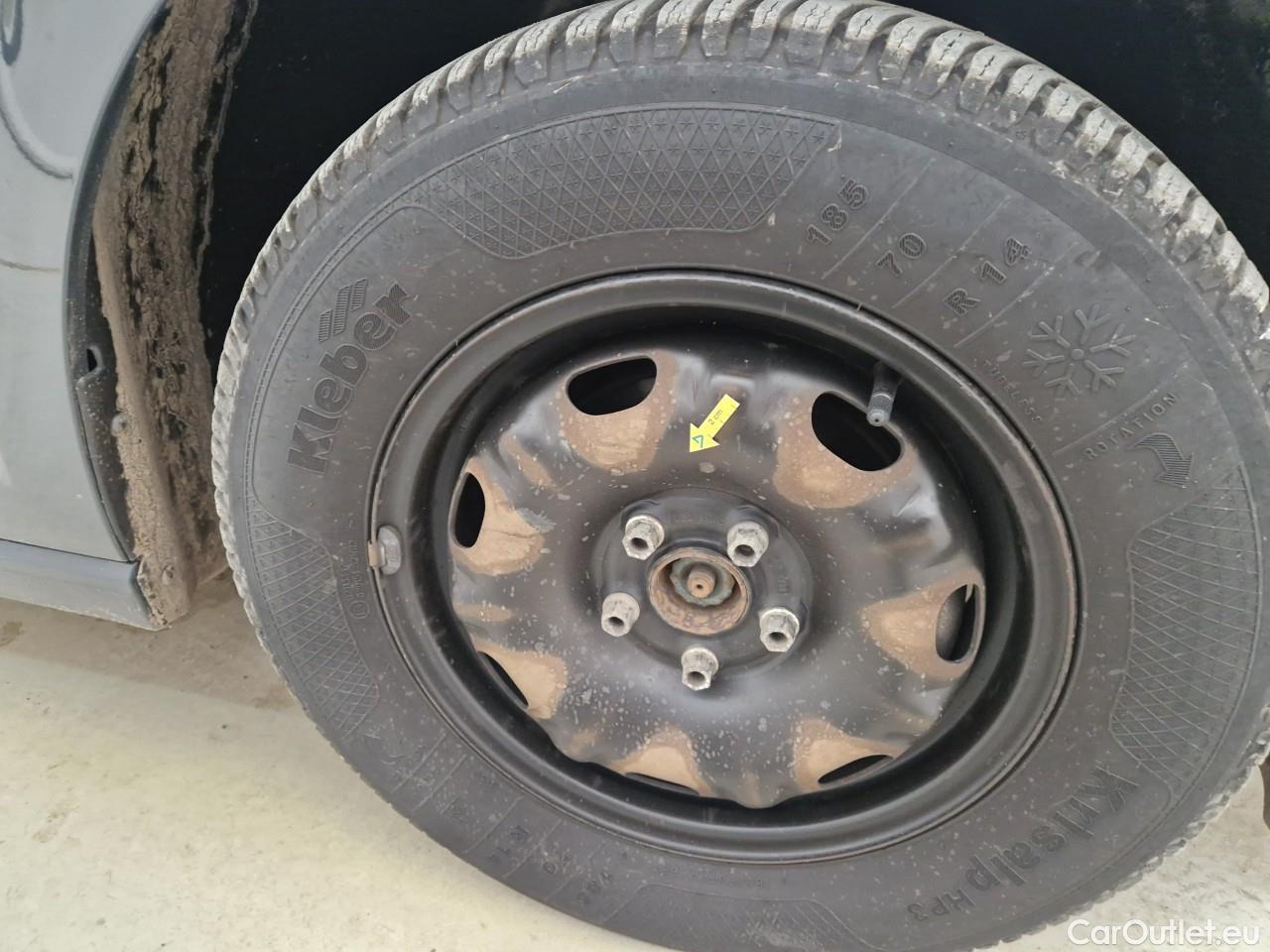  Volkswagen  Polo 1.0 80CP Trendline #21