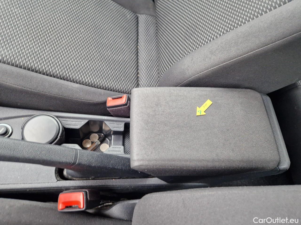  Volkswagen  Polo 1.0 80CP Trendline #44