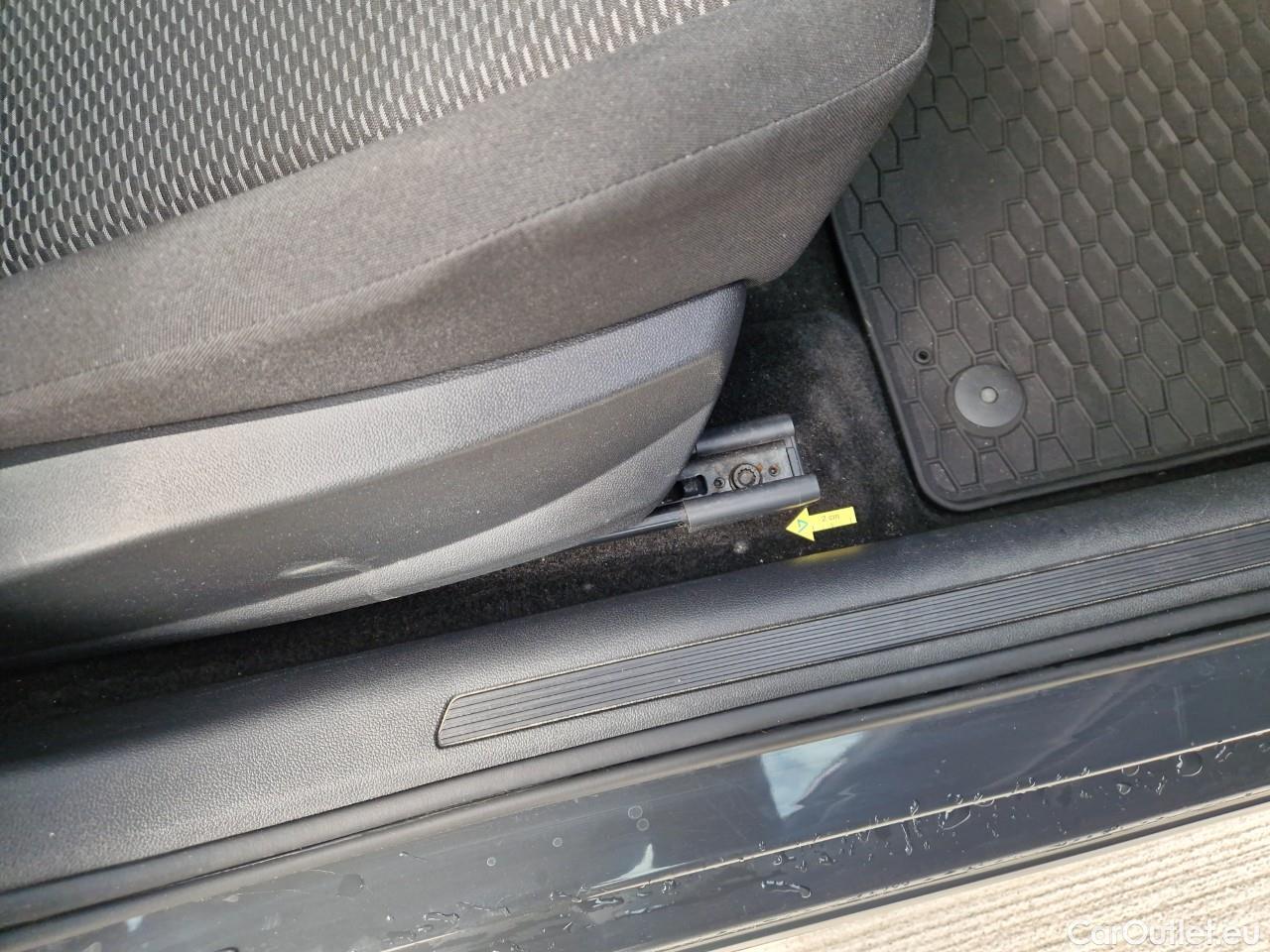  Volkswagen  Polo 1.0 80CP Trendline #42