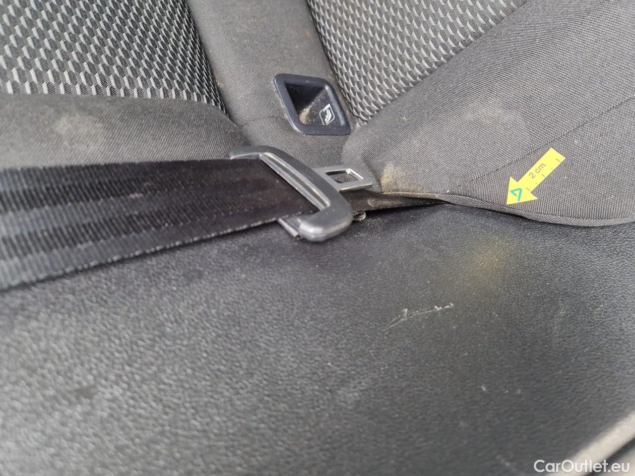  Volkswagen  Polo 1.0 80CP Trendline #59