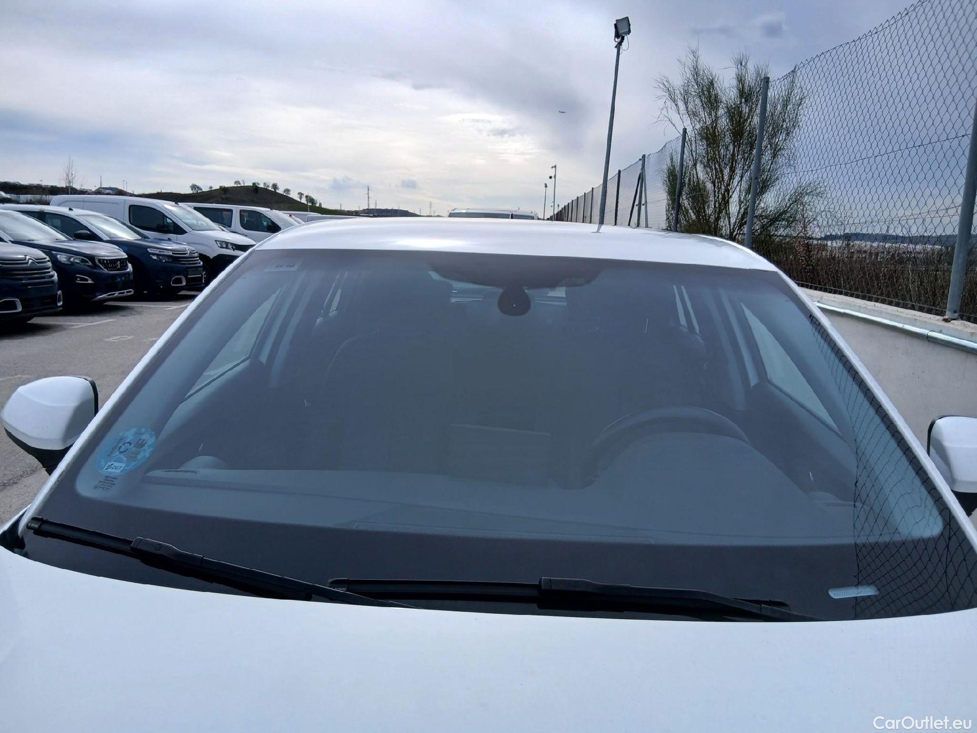  Audi  Q2 AUDI  / 2016 / 5P / todoterreno Design 35 TFSI 110kW (150CV) S tronic #11