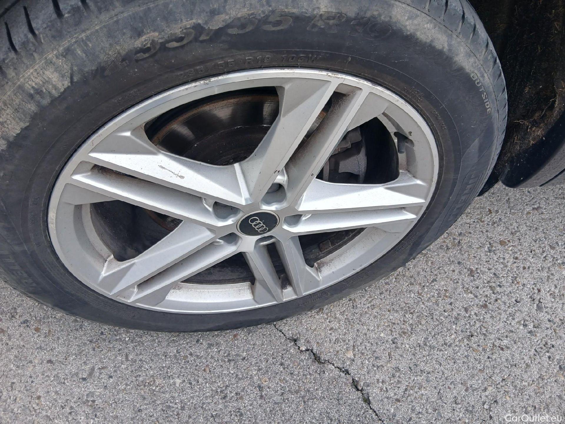  Audi  Q5 AUDI  / 2020 / 5P / todoterreno S line 40 TDI 150kW quattro-ultra #36