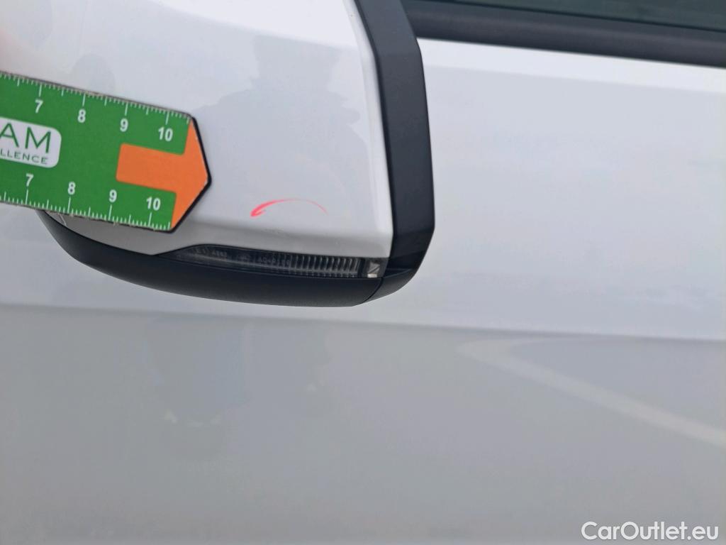  Audi  Q2 AUDI  / 2016 / 5P / todoterreno Design 30 TFSI 85kW (116CV) #14