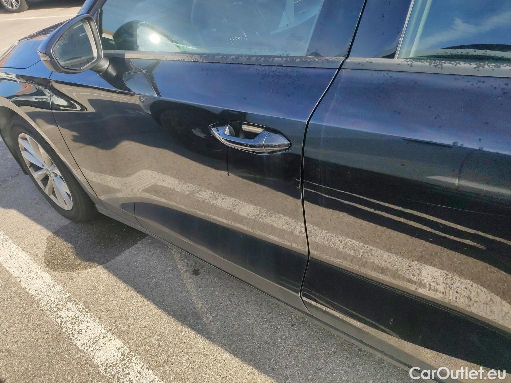  Audi  A3 AUDI  / 2020 / 5P / berlina con portón Sportback 30 TFSI 81kW (110CV) S tronic #3