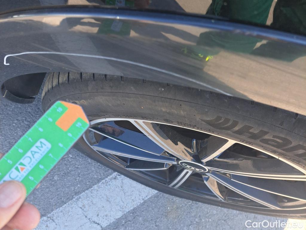  Audi  A1 Sportback AUDI A1 / 2018 / 5P / berlina con portón citycarver Black line 30 TFSI 81kW S tro #53