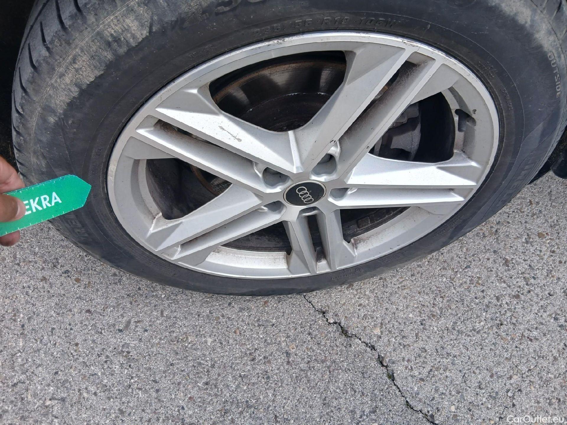  Audi  Q5 AUDI  / 2020 / 5P / todoterreno S line 40 TDI 150kW quattro-ultra #37