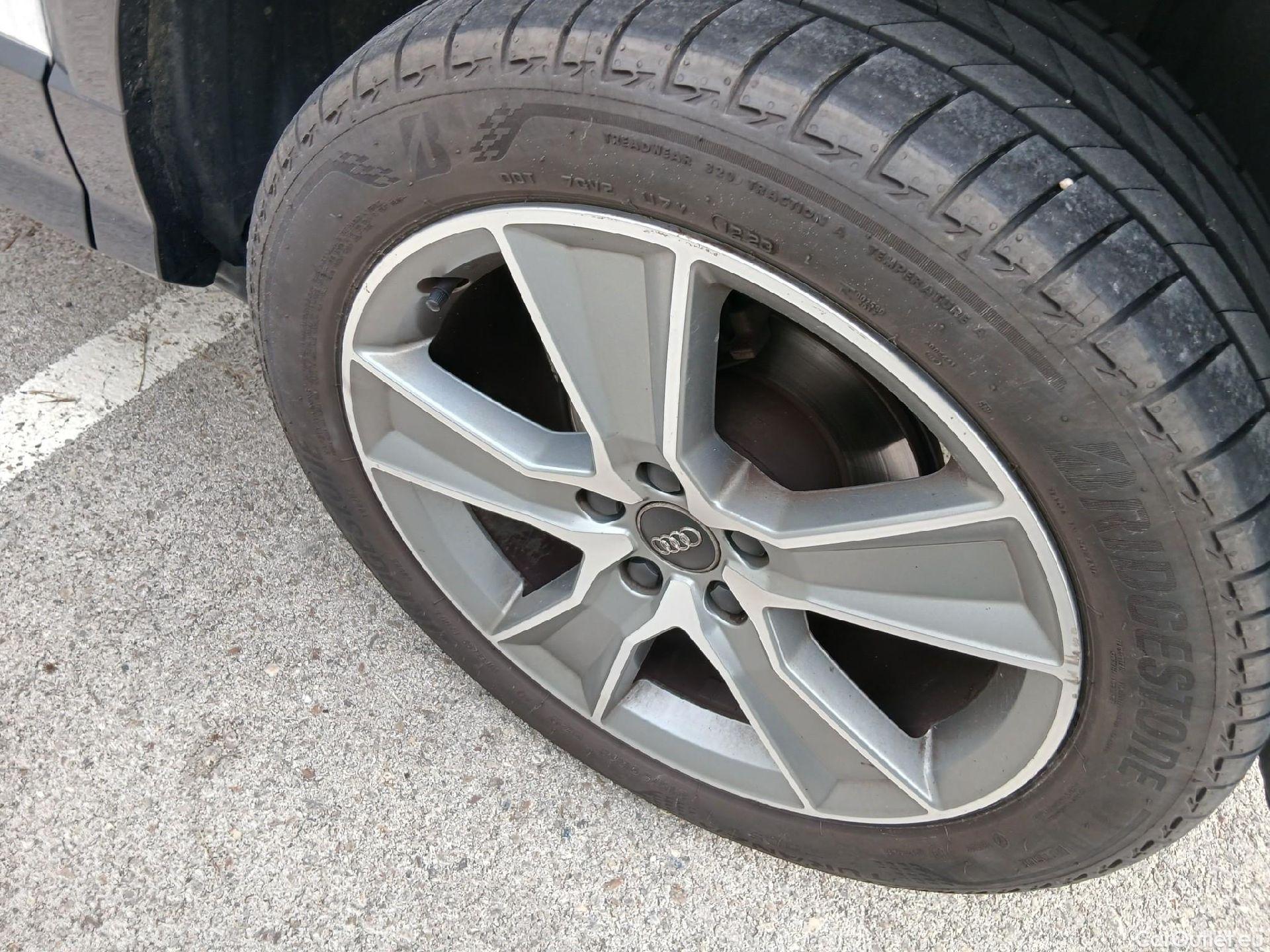  Audi  Q2 AUDI  / 2016 / 5P / todoterreno Design 35 TFSI 110kW (150CV) S tronic #3