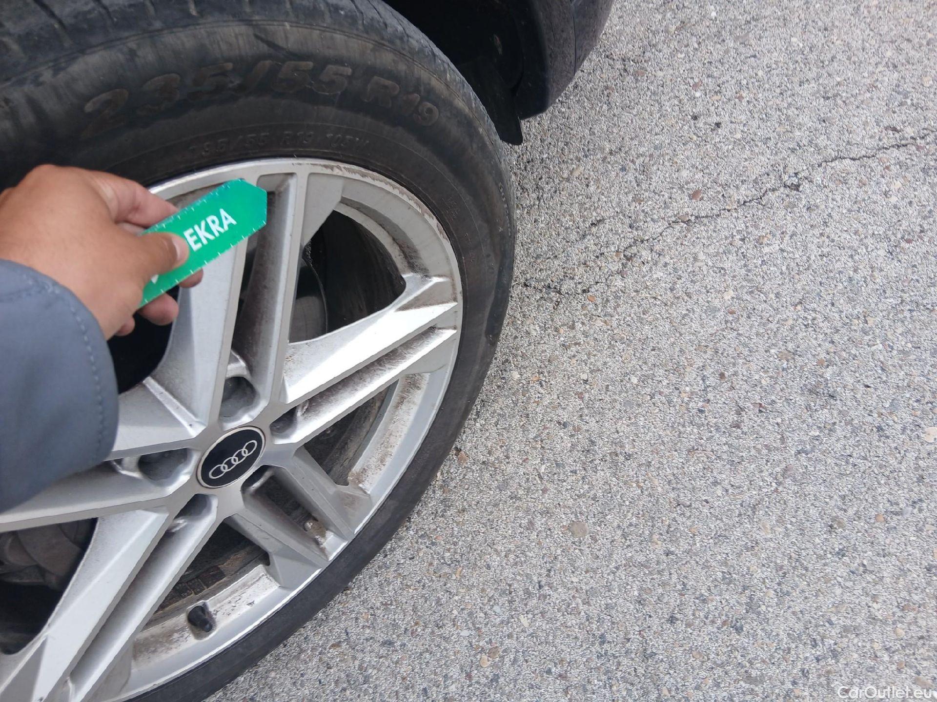  Audi  Q5 AUDI  / 2020 / 5P / todoterreno S line 40 TDI 150kW quattro-ultra #45