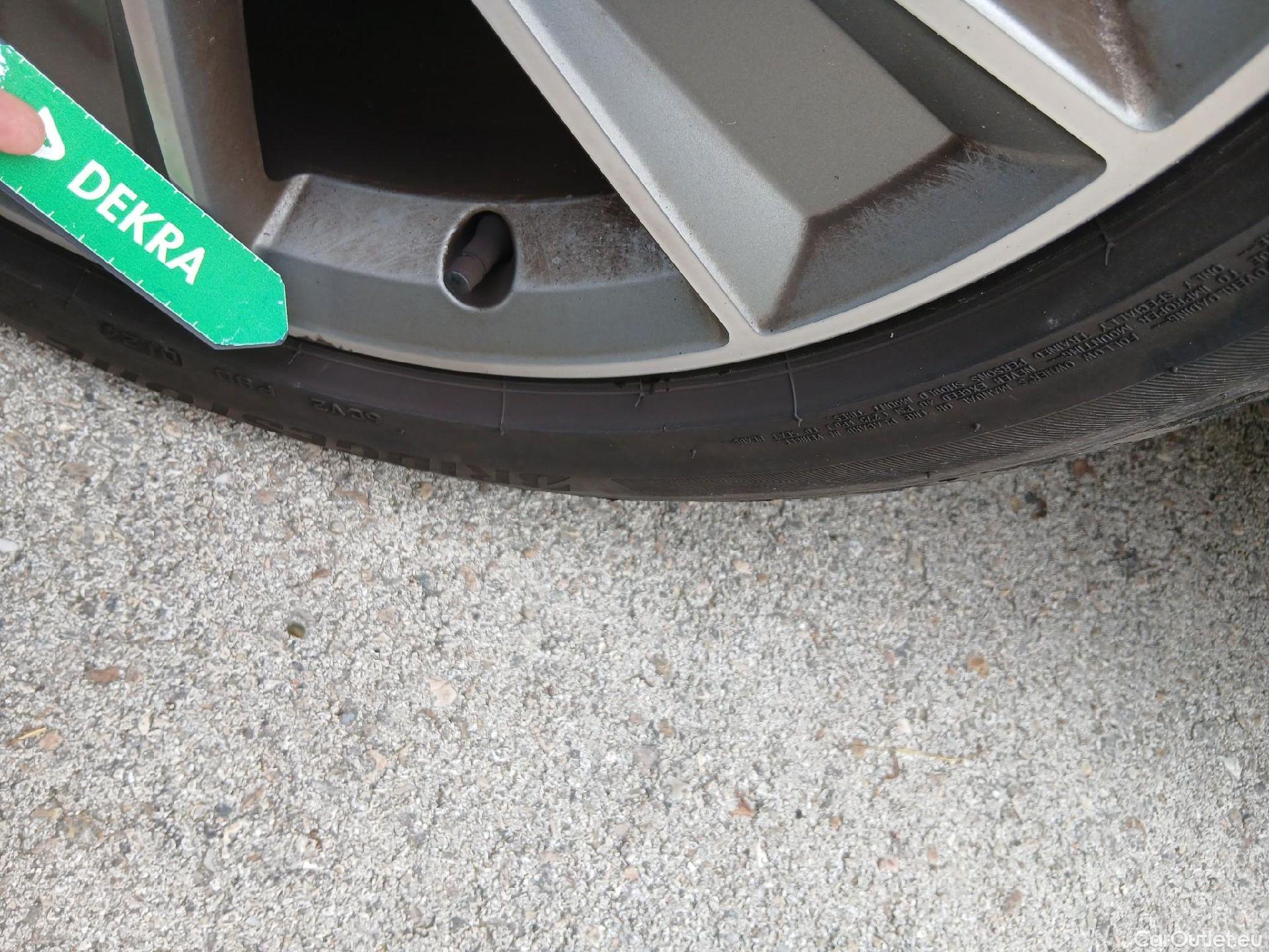  Audi  Q2 AUDI  / 2016 / 5P / todoterreno Design 35 TFSI 110kW (150CV) S tronic #1