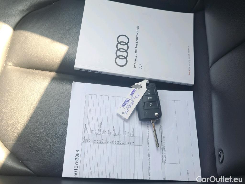  Audi  A1 Sportback AUDI A1 / 2018 / 5P / berlina con portón citycarver Black line 30 TFSI 81kW S tro #25