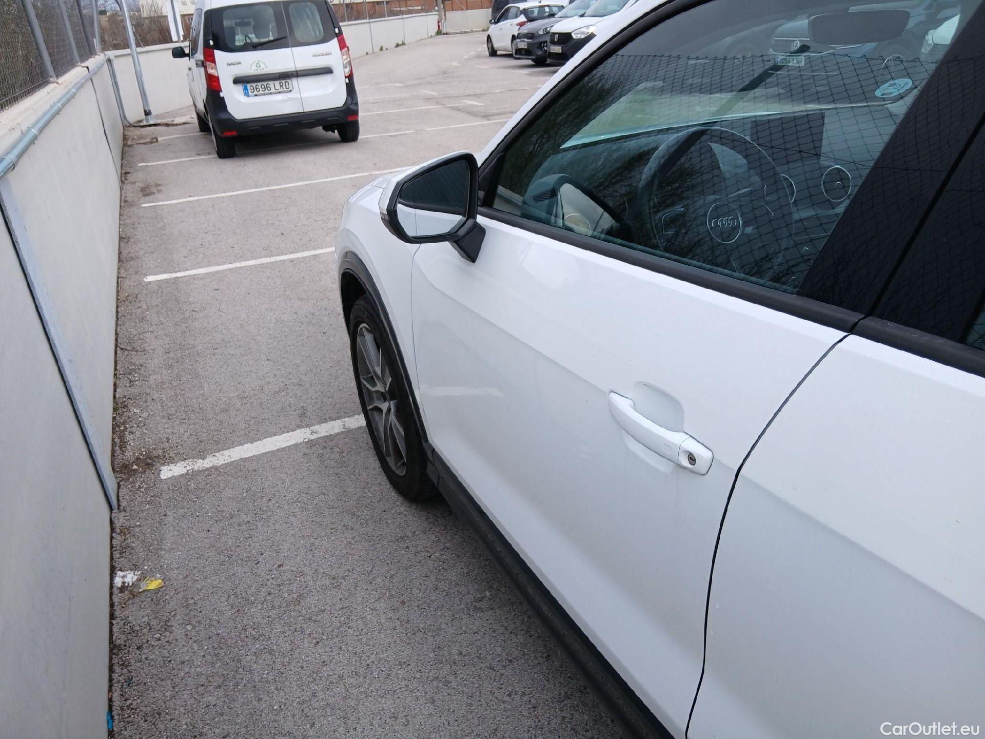  Audi  Q2 AUDI  / 2016 / 5P / todoterreno Design 35 TFSI 110kW (150CV) S tronic #13