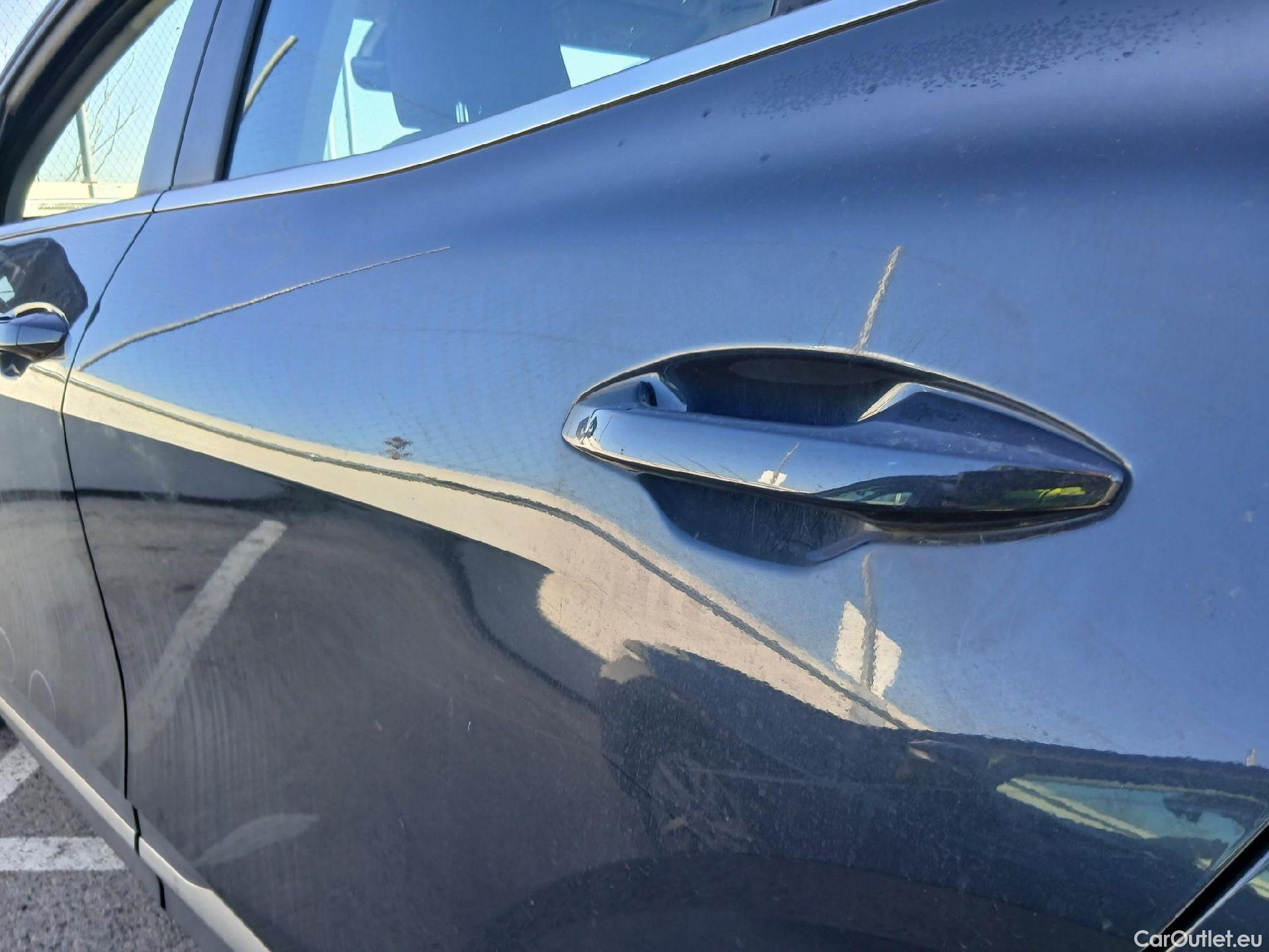  KIA  Sportage KIA  / 2022 / 5P / todoterreno 1.6 T-GDi 110kW (150CV) Concept 4x2 #25