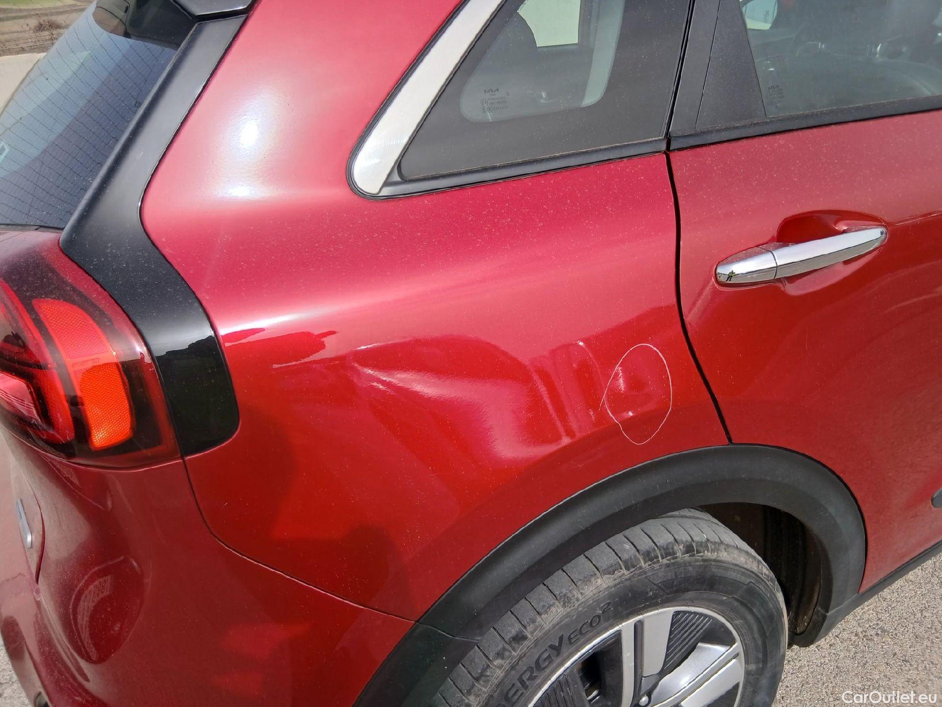  KIA  Niro KIA  / 2019 / 5P / crossover 1.6 GDi HEV 104kW (141CV) Drive #15