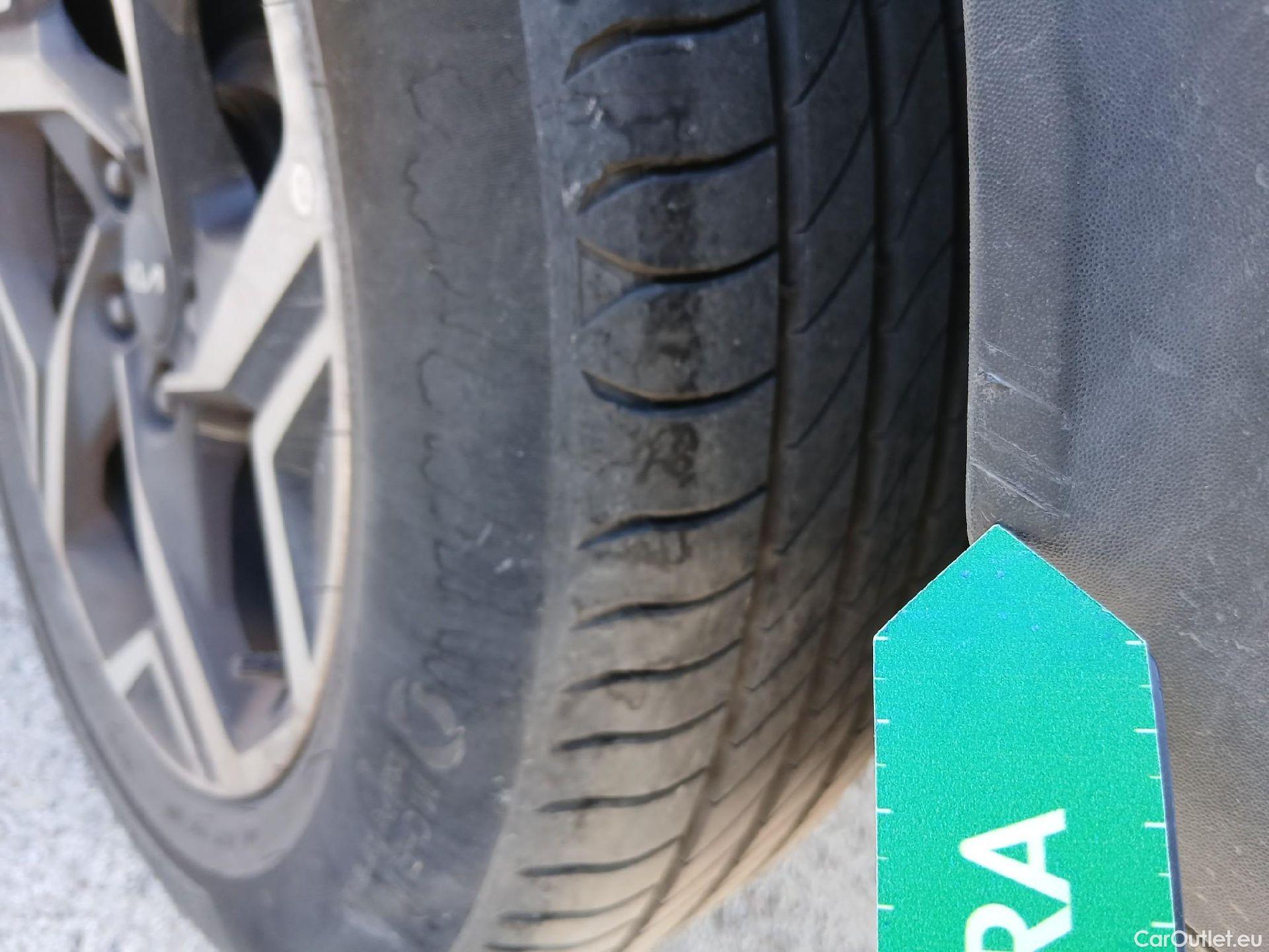  KIA  Sportage KIA  / 2022 / 5P / todoterreno 1.6 T-GDi 110kW (150CV) Concept 4x2 #33