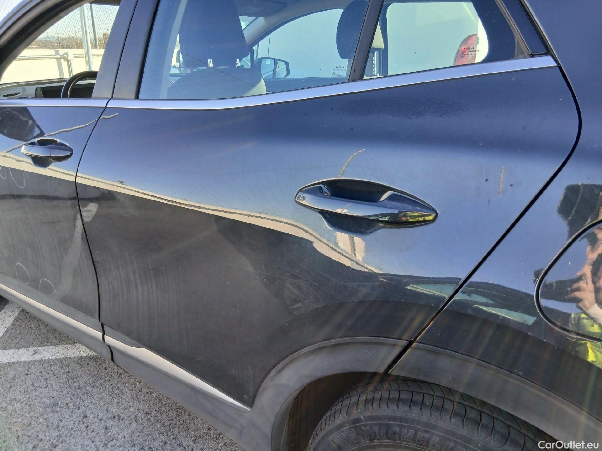  KIA  Sportage KIA  / 2022 / 5P / todoterreno 1.6 T-GDi 110kW (150CV) Concept 4x2 #17