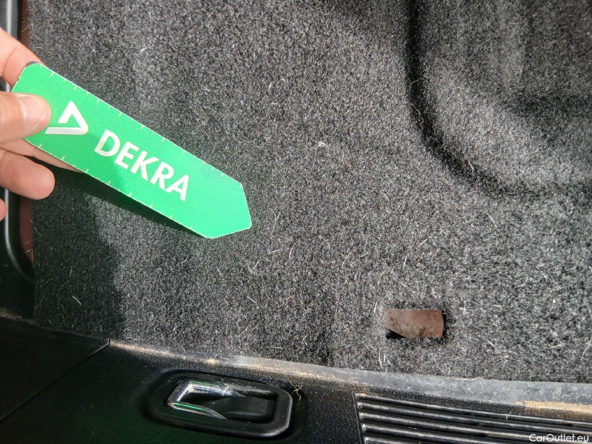  KIA  Niro KIA  / 2019 / 5P / crossover 1.6 GDi HEV 104kW (141CV) Drive #14