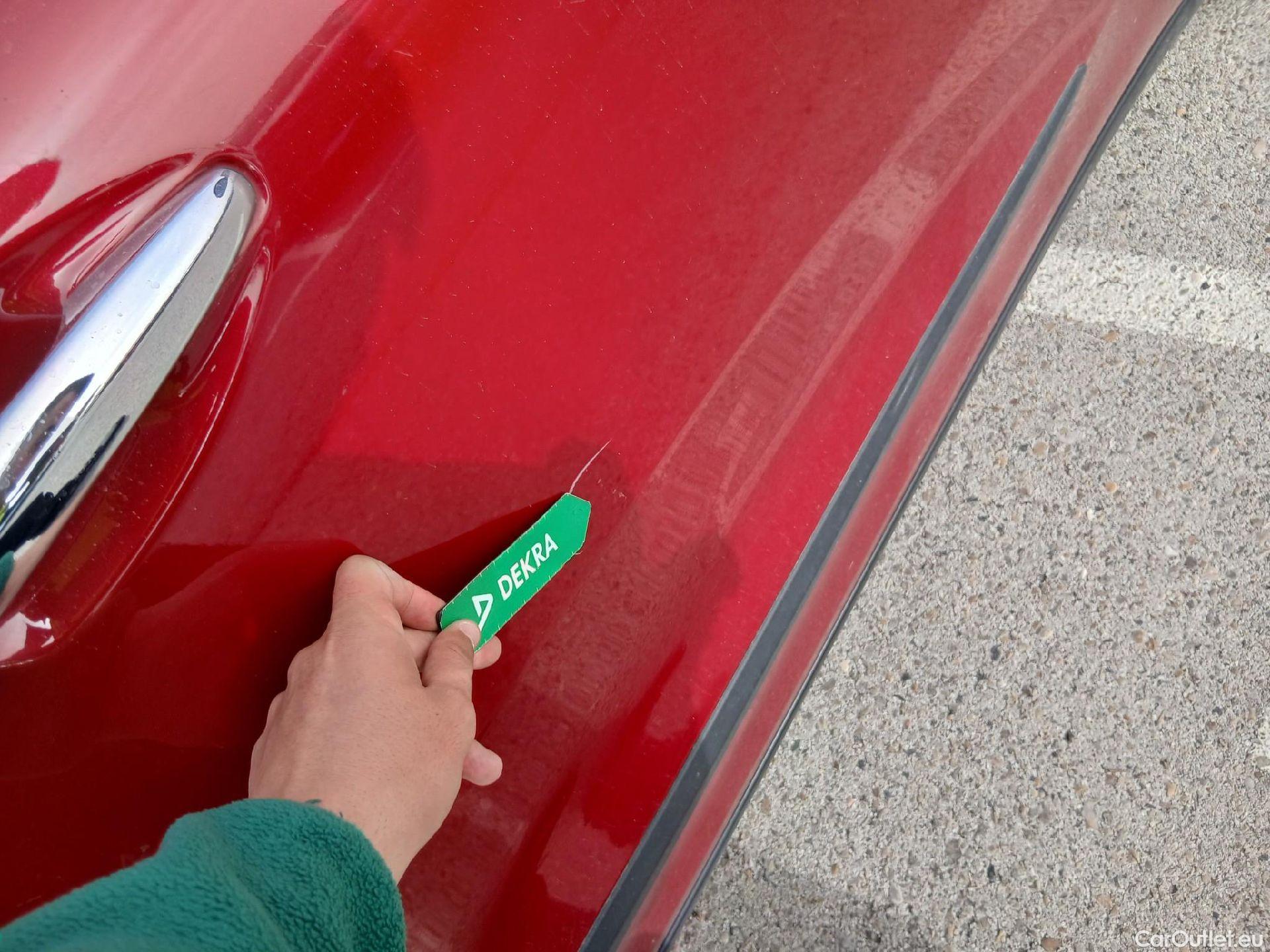  KIA  Niro KIA  / 2019 / 5P / crossover 1.6 GDi HEV 104kW (141CV) Drive #17