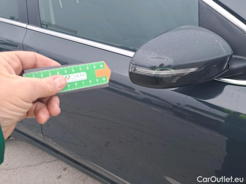  KIA  Sportage KIA  1.6MHEV Drive 100kW(136CV) 4x2(Crist Tintados)(CX) #53