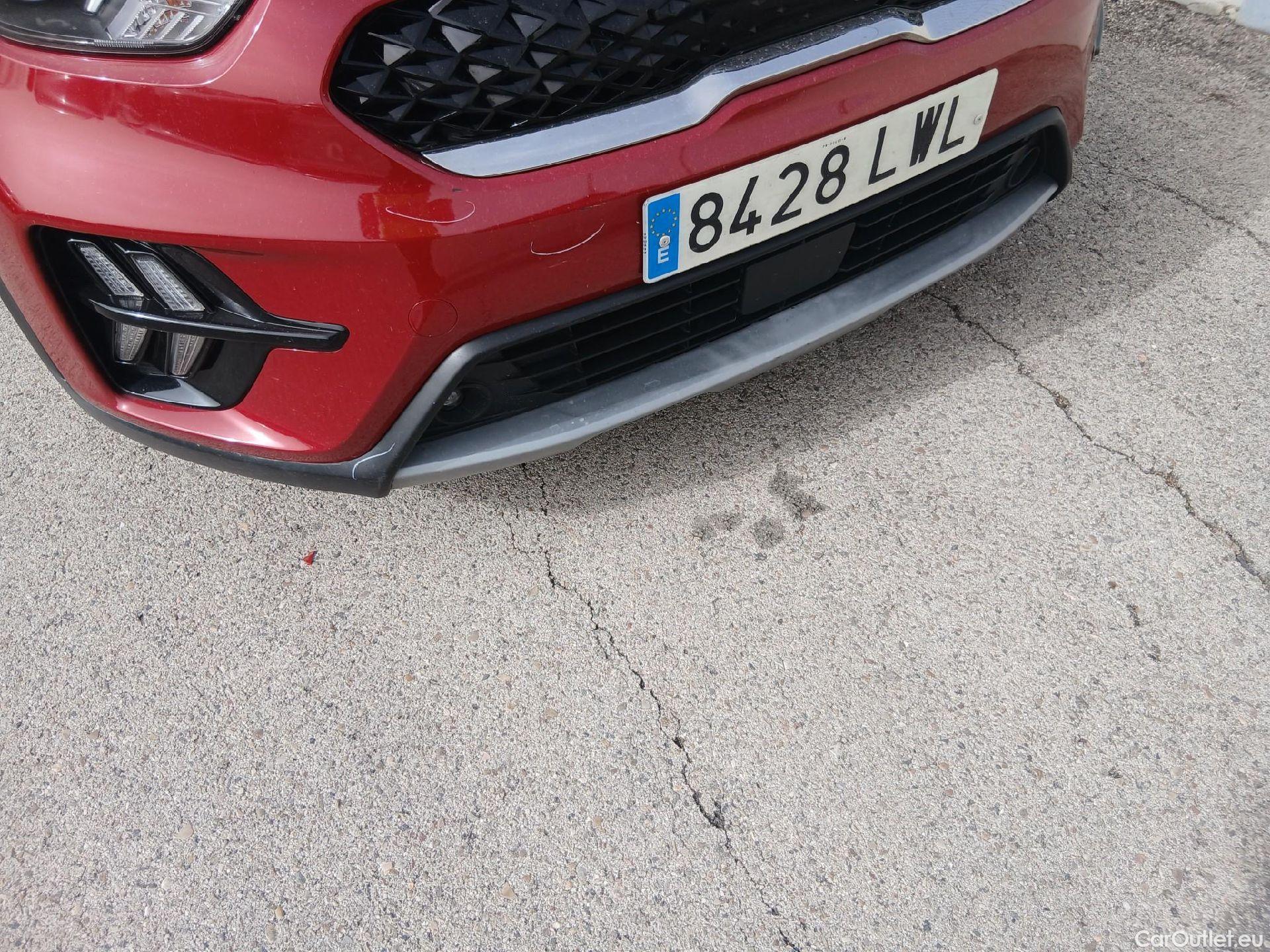  KIA  Niro KIA  / 2019 / 5P / crossover 1.6 GDi HEV 104kW (141CV) Drive #5